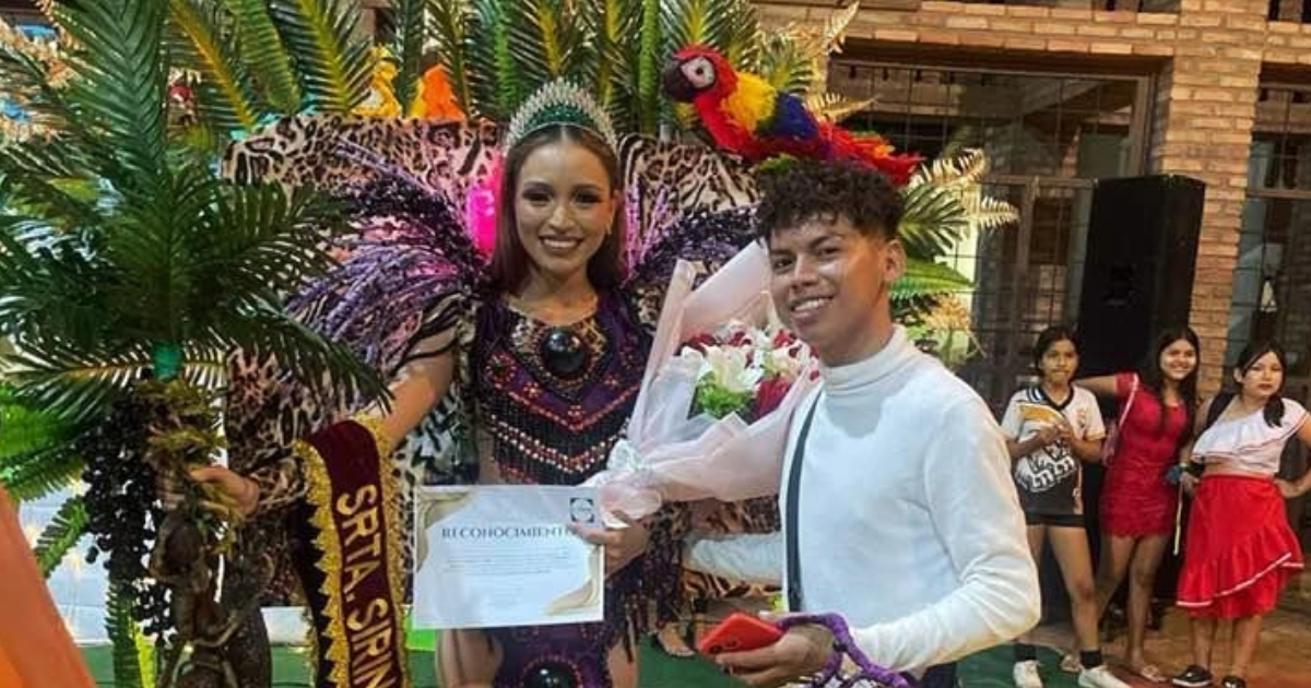 Traje típico del Diseñador Mauro Sáenz (Mari Cruz Rimba)
