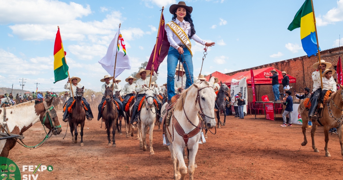 Cabalgata de Comitivas en San Ignacio de Velasco (Foto: Fexposiv) 