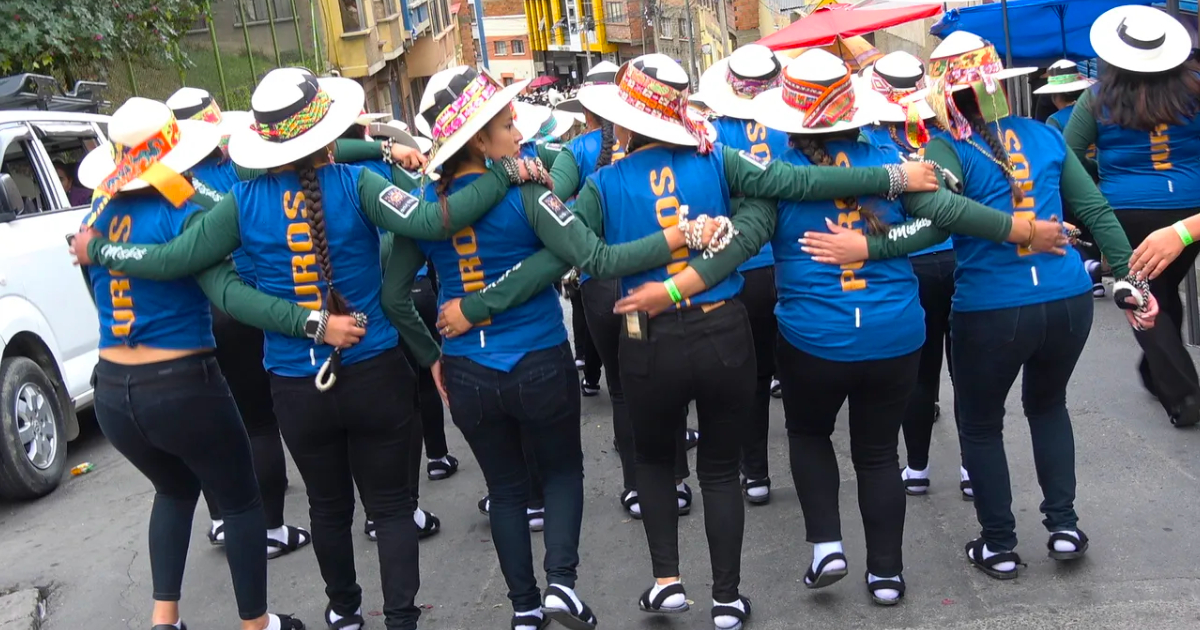Prácticas de los folcloristas del Gran Poder (Foto: Mediabol) 