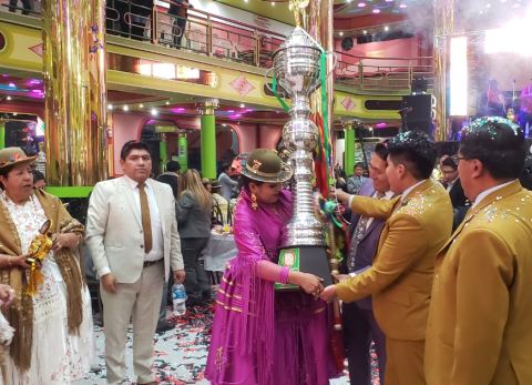 Morenada Rosas de Viacha Los Legítimos (Foto: Mediabol)