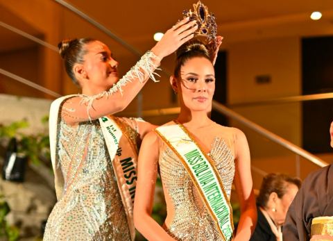 Coronación de Paola Guzmán (Foto: David Condori) 