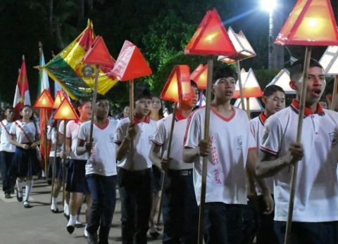 Desfile de teas por los 99 años de Porvenir (Foto: GAMP) 