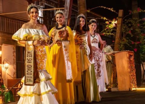 Soberanas en el desfile de la moda chiquitana (Foto: GAMSIV)