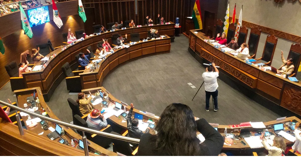 Senado de Bolivia aprueba Día del Barbero (Foto: Mediabol) 